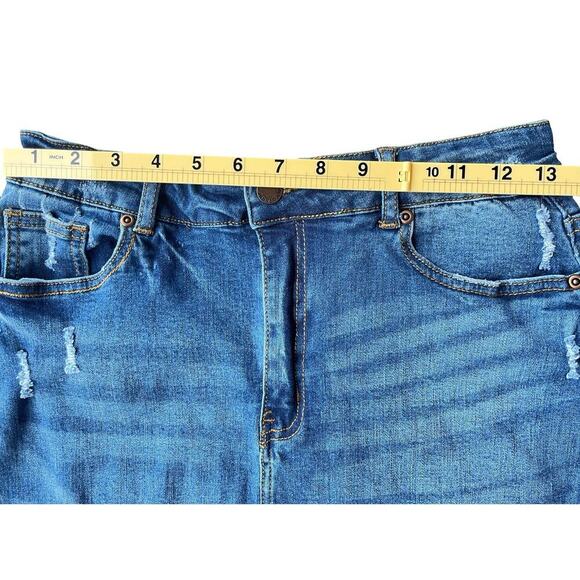 Hammer Jeans Asymmetrical Frayed Hem Midi Denim Skirt - Medium - Picture 9 of 13